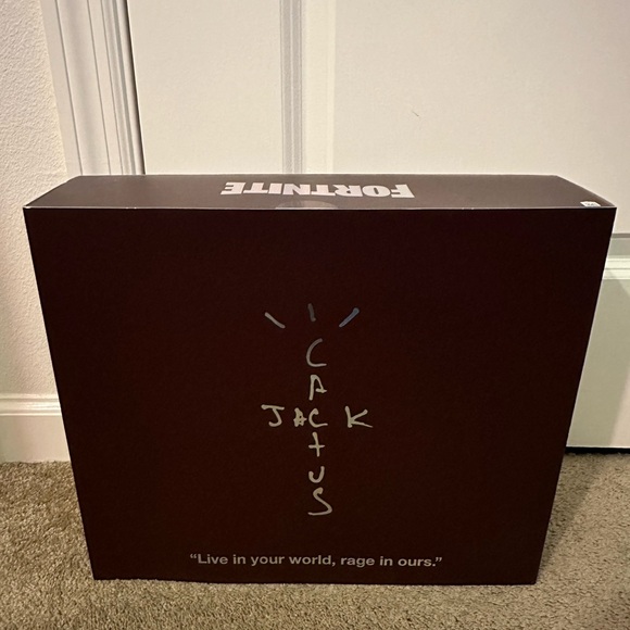 Travis Scott Cactus Jack Fortnite 12” Action figure Set - Picture 2 of 6